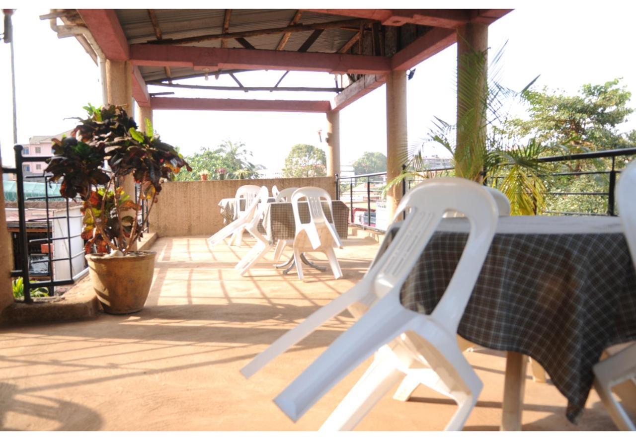 Royal Lake View Gardens Kampala Extérieur photo