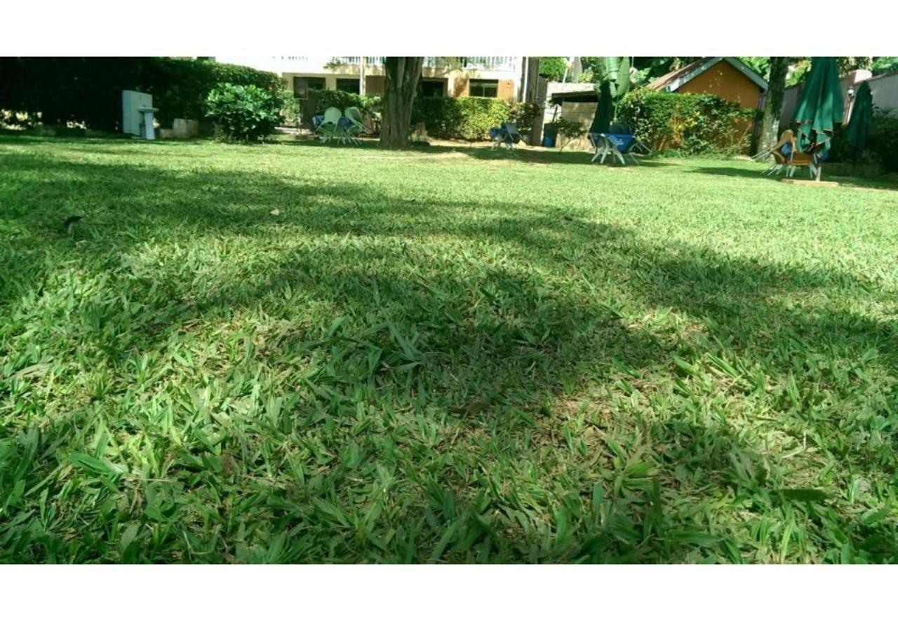 Royal Lake View Gardens Kampala Extérieur photo